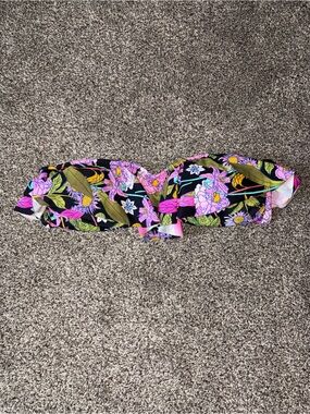 Victoria's Secret Black Bandeau Bikini Top with Floral Print Size Large
